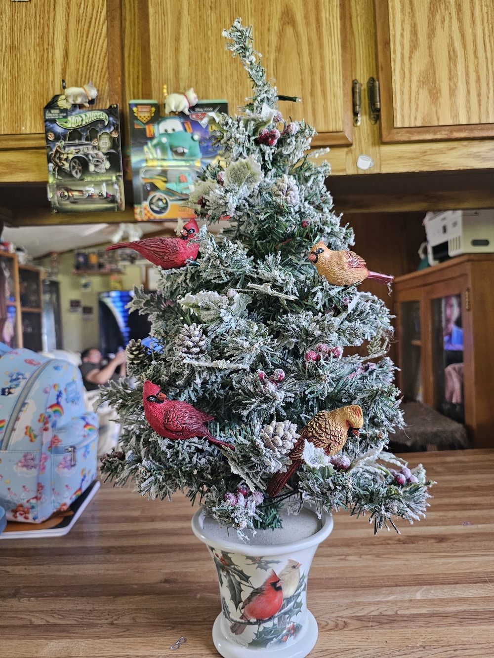 The Bradford Exchange Winters Beautiful Blessings Illuminated Tapletop Tree.